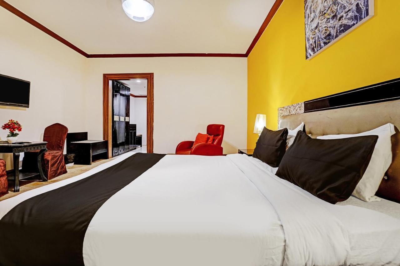 Townhouse 809 Royal Palms Hotel - Rose Collection Bombaj Zewnętrze zdjęcie
